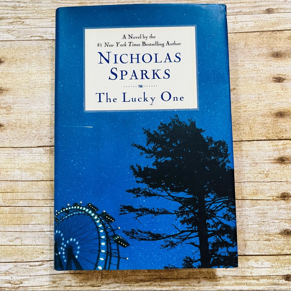 The Lucky One by Nicholas Sparks - Hardcover